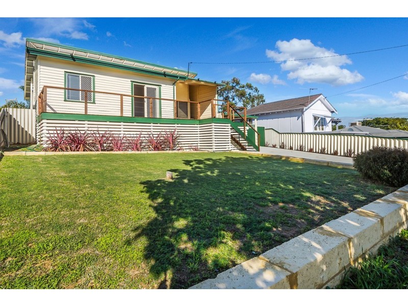 35 Hubbard Way, Medina WA 6167