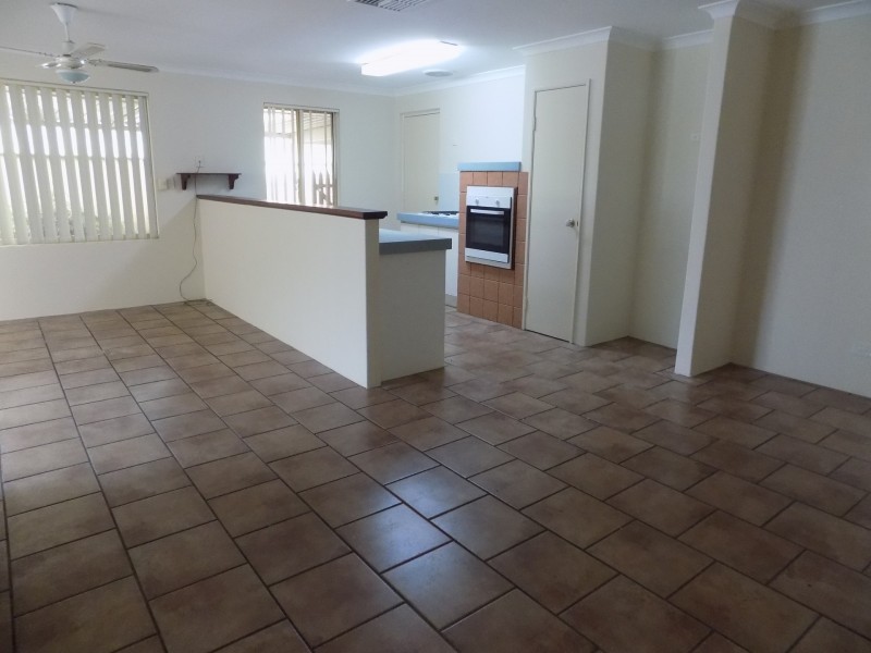 6 Enlie Lane, Warnbro WA 6169