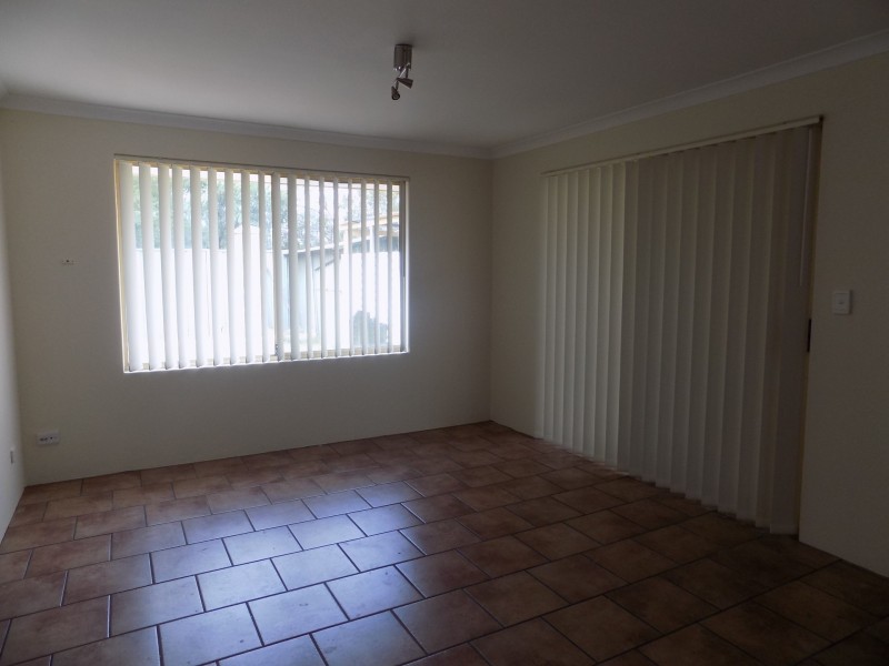 6 Enlie Lane, Warnbro WA 6169