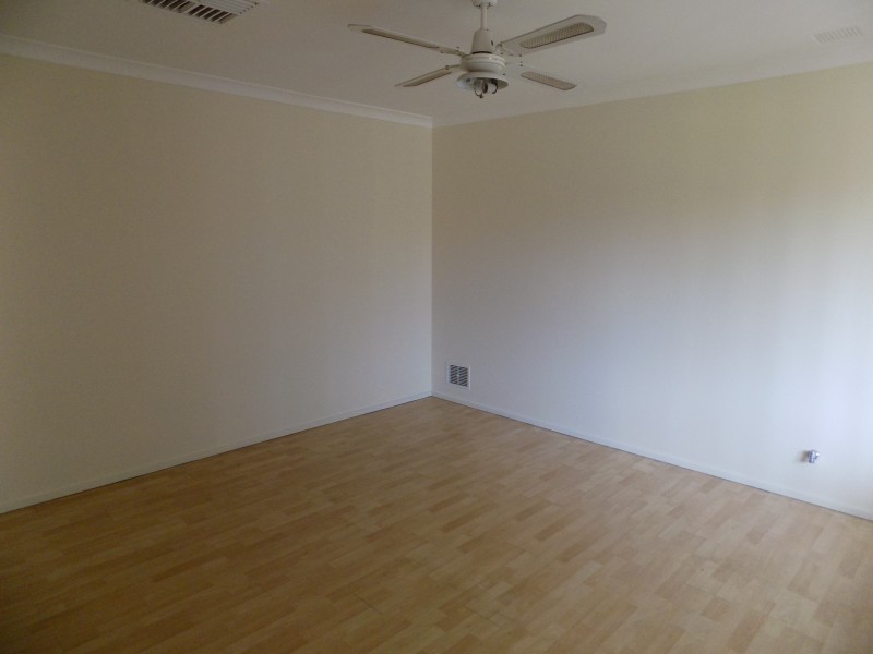 6 Enlie Lane, Warnbro WA 6169