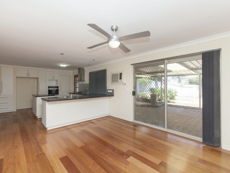 1 Cessford Close, Leda WA 6170
