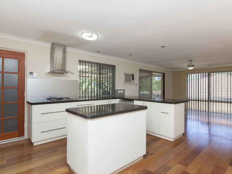 1 Cessford Close, Leda WA 6170