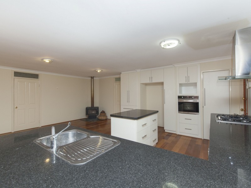 1 Cessford Close, Leda WA 6170