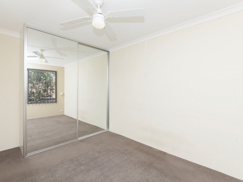 1 Cessford Close, Leda WA 6170