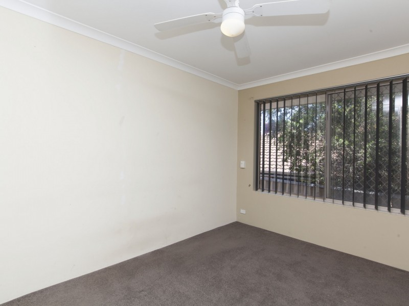 1 Cessford Close, Leda WA 6170