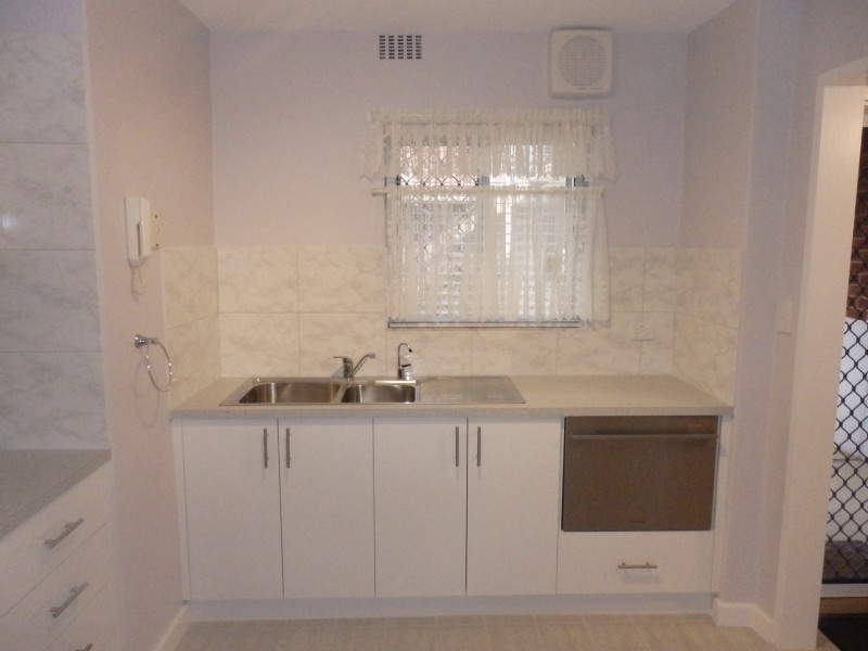 Unit 12/10 Prescott Place, Orelia WA 6167