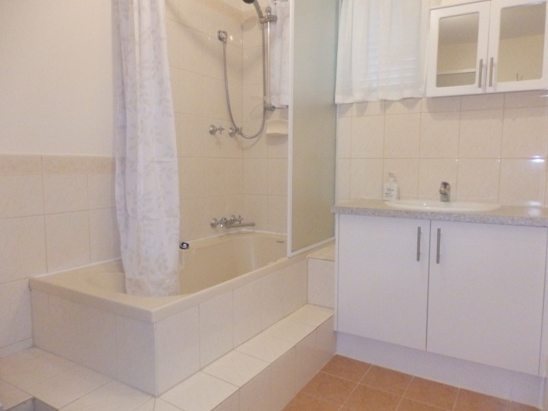 Unit 12/10 Prescott Place, Orelia WA 6167