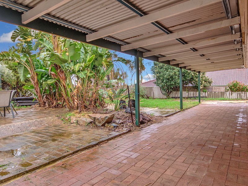 6 Perriam Close, Parmelia WA 6167