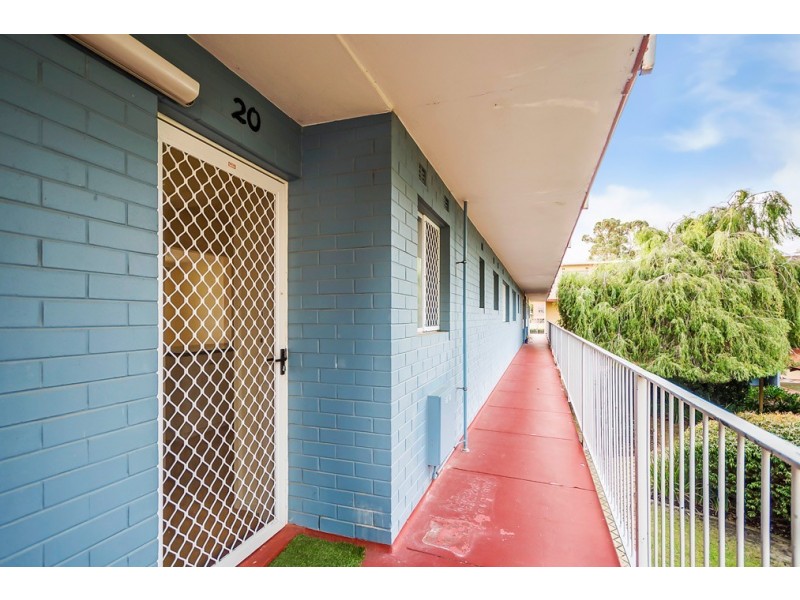 20/24 Morrit Way, Parmelia WA 6167