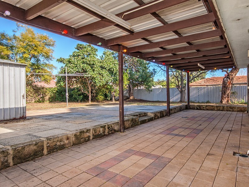 59 Madden Way, Parmelia WA 6167