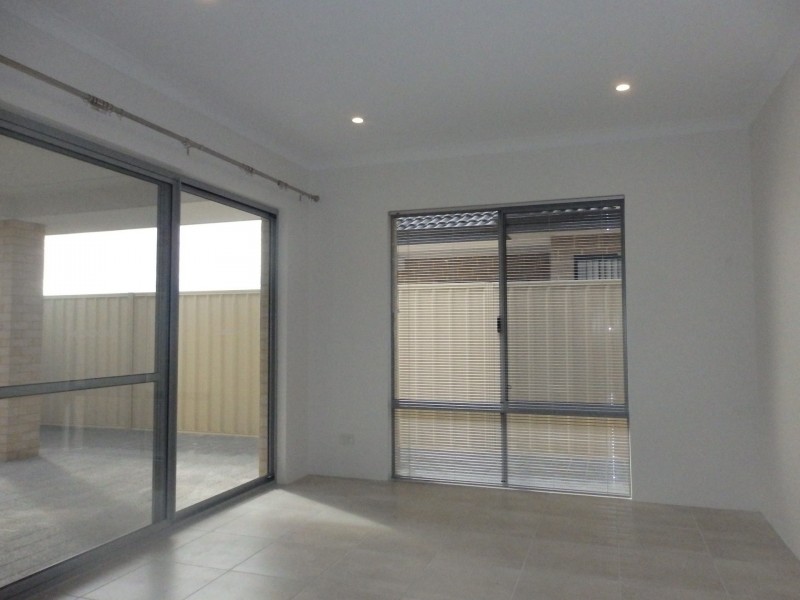 16 Durham Road, Aubin Grove WA 6164