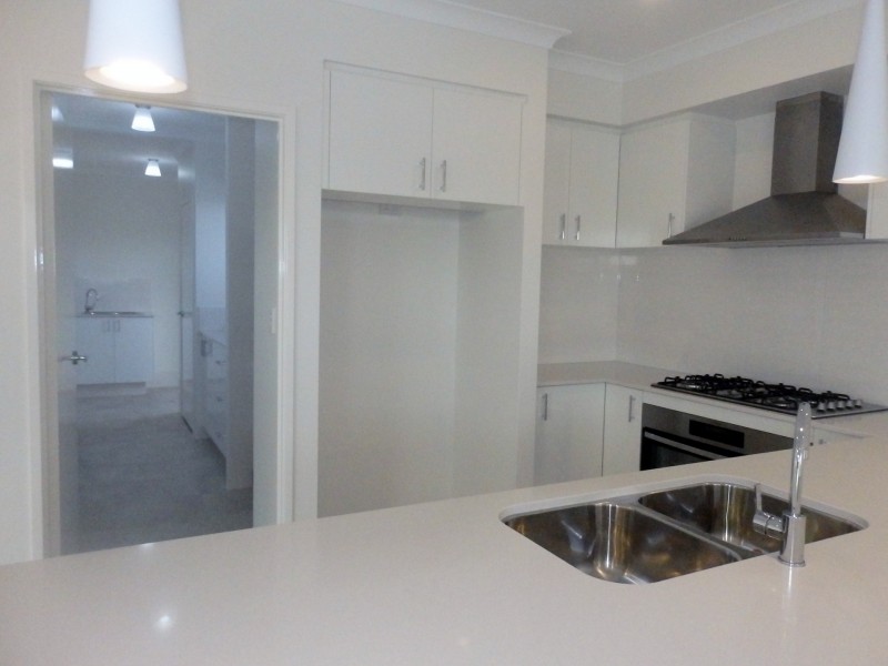 16 Durham Road, Aubin Grove WA 6164