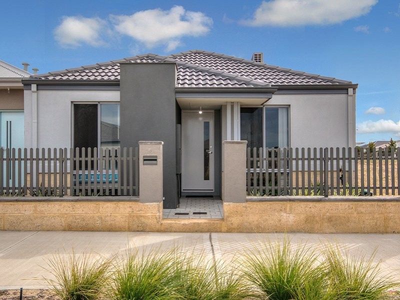 6 Breccia Parade, Wellard WA 6170