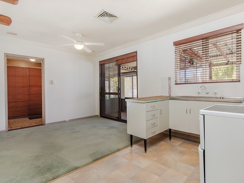 14 Harrison Way, Calista WA 6167