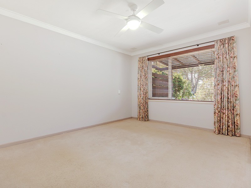 14 Harrison Way, Calista WA 6167
