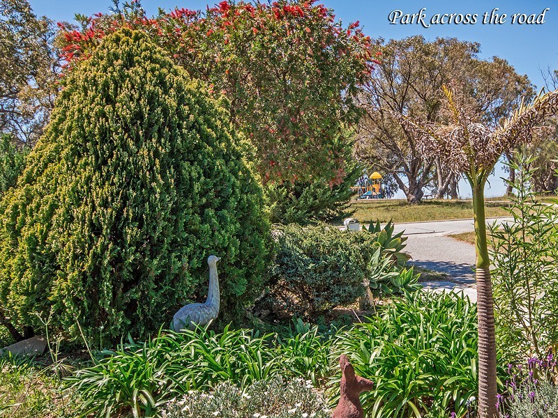 14 Harrison Way, Calista WA 6167