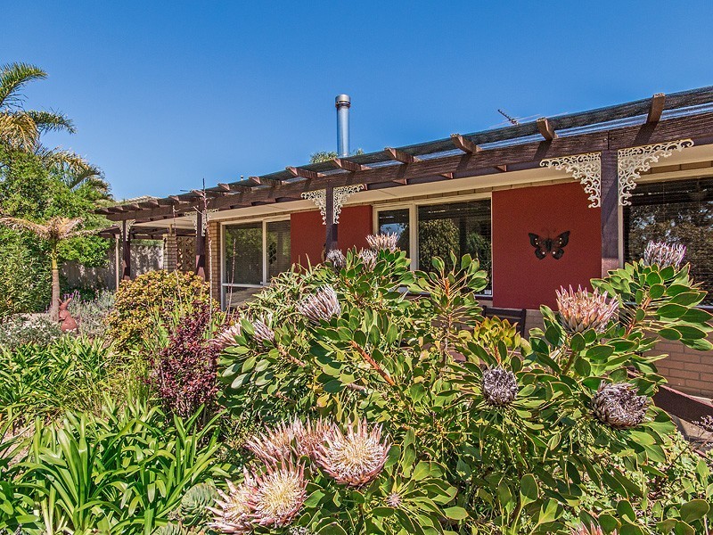 14 Harrison Way, Calista WA 6167