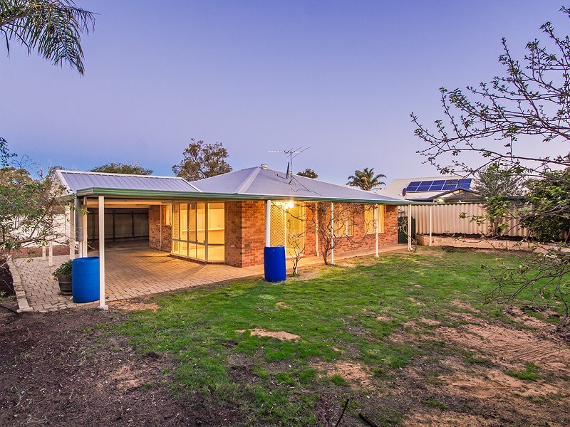 80 Nottingham Parkway, Orelia WA 6167