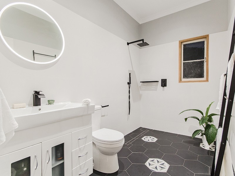 20 Grover Way, Medina WA 6167