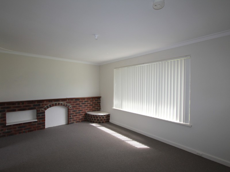 2 Hefron Way, Parmelia WA 6167