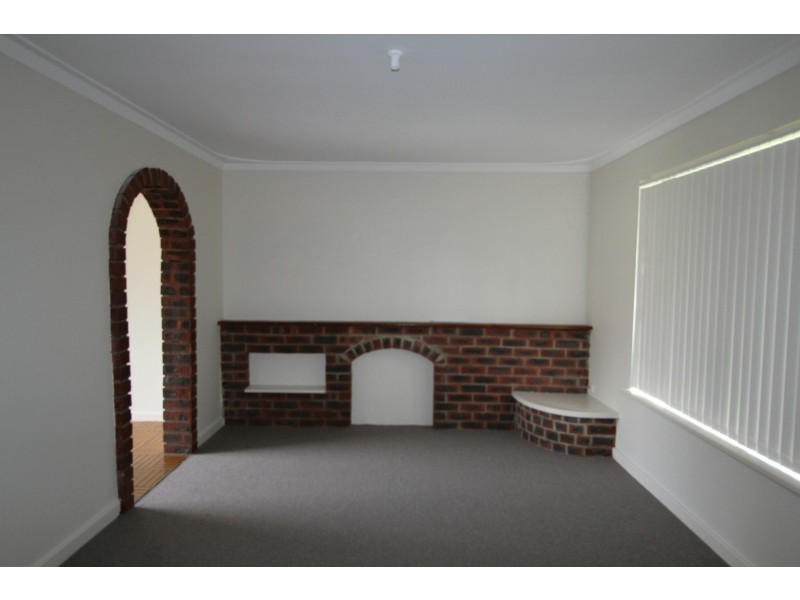 2 Hefron Way, Parmelia WA 6167