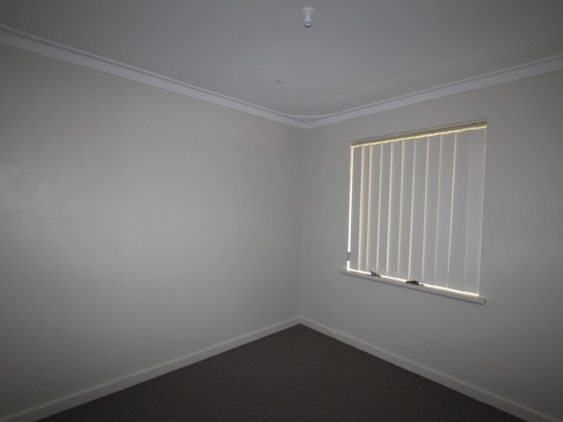 2 Hefron Way, Parmelia WA 6167