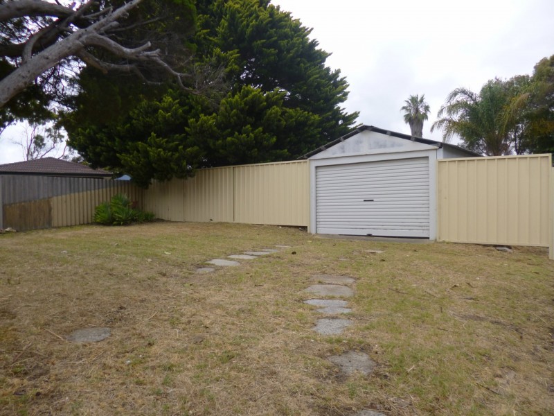 2 Hefron Way, Parmelia WA 6167