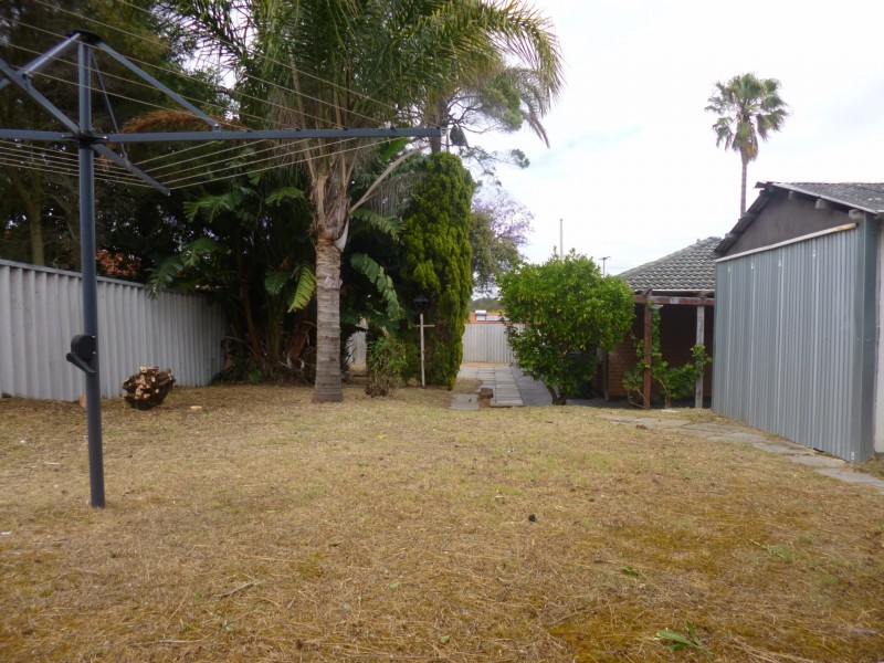 2 Hefron Way, Parmelia WA 6167