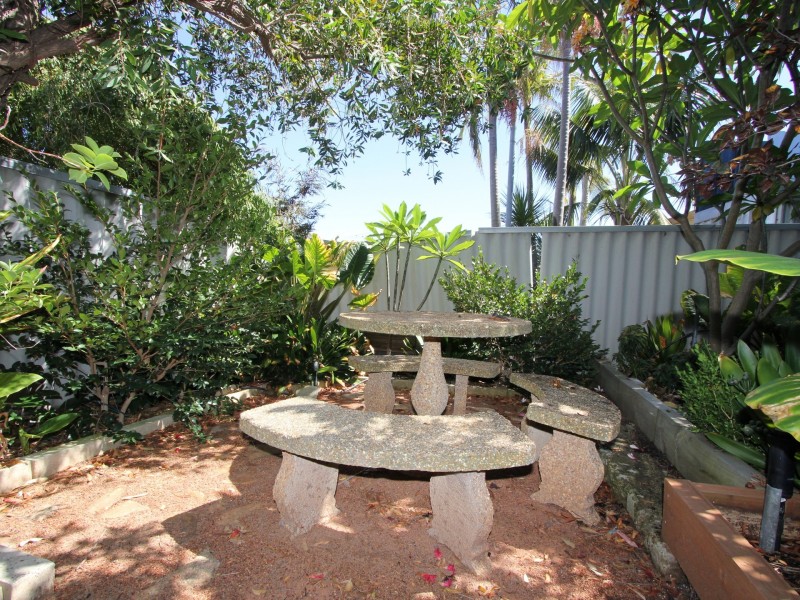 11 Blackboy Rise, Parmelia WA 6167