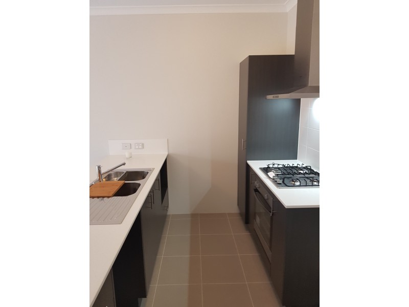 138 Lambeth Circle, Wellard WA 6170