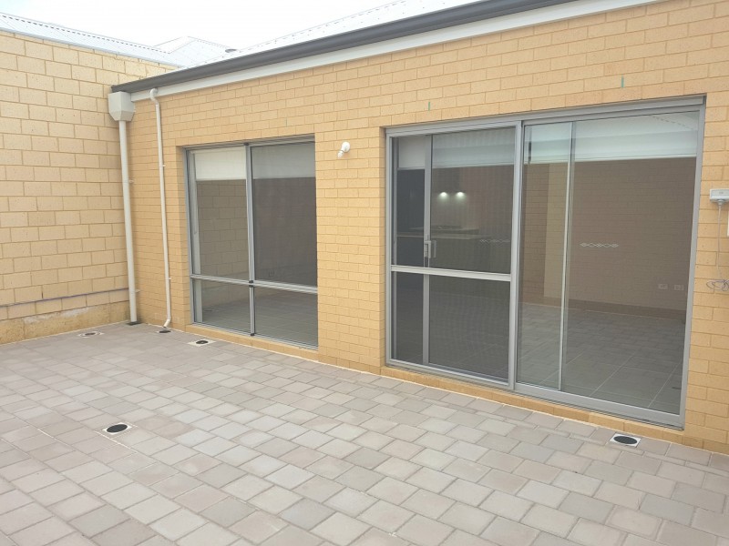 138 Lambeth Circle, Wellard WA 6170