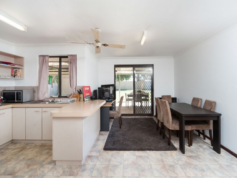 57 Warnbro Sound Ave, Warnbro WA 6169