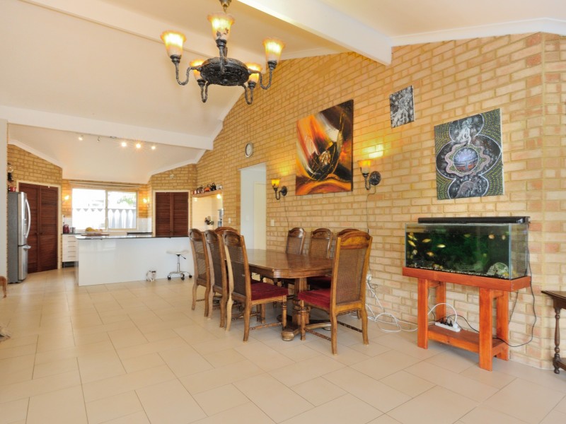 9 Kybra Mews, Rockingham WA 6168