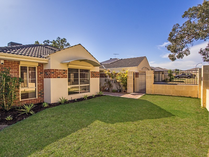 9 Waterfields Drive, Bertram WA 6167