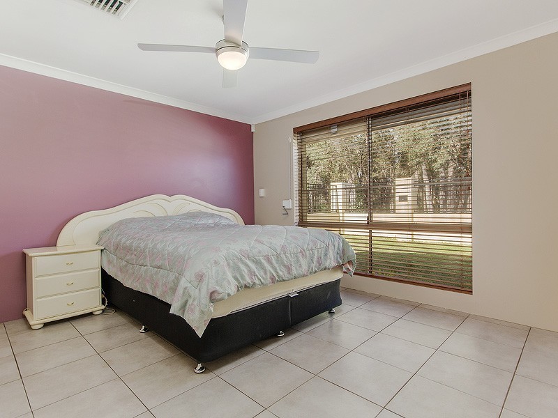 9 Waterfields Drive, Bertram WA 6167