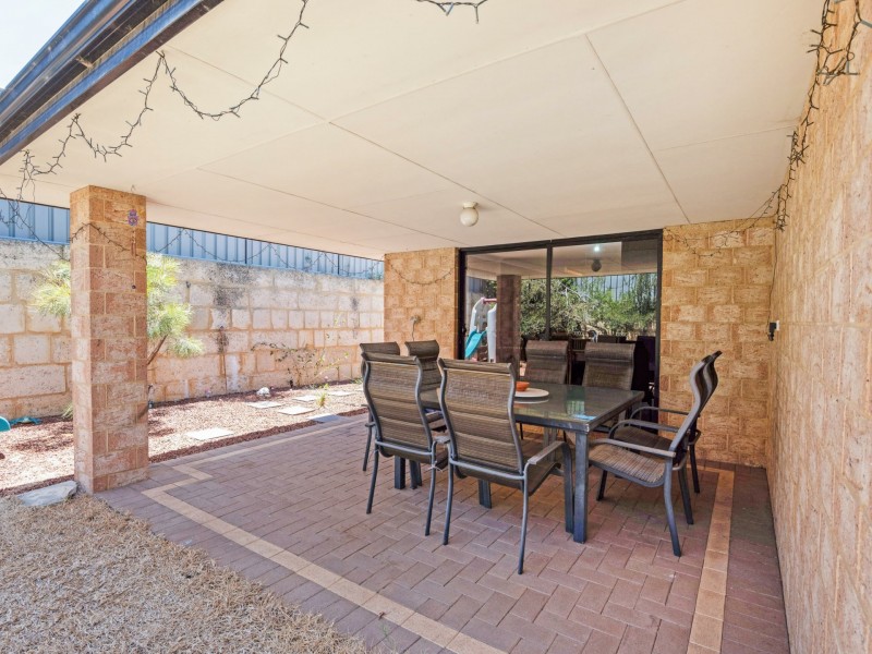 5 Axbridge Link, Leda WA 6170