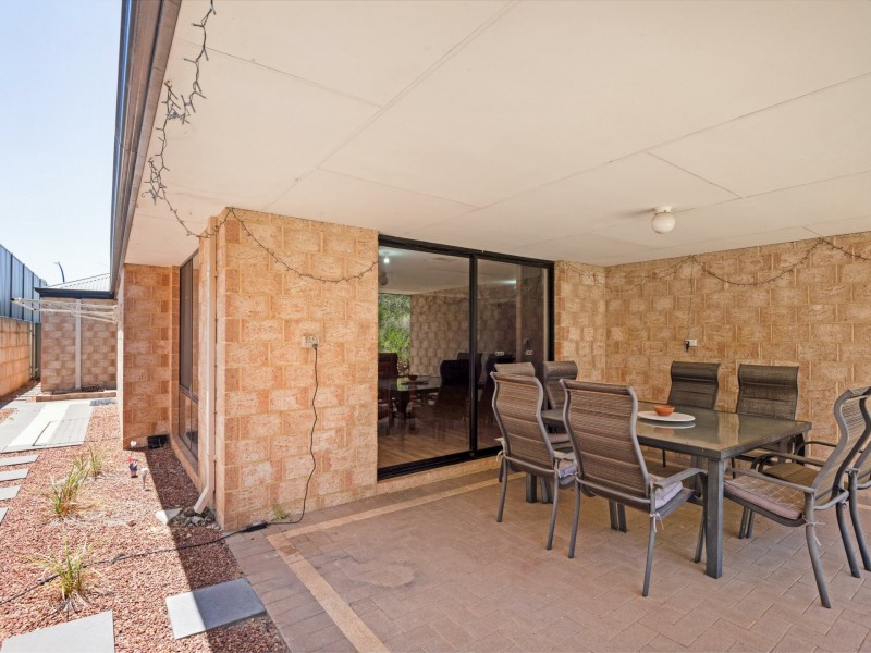 5 Axbridge Link, Leda WA 6170