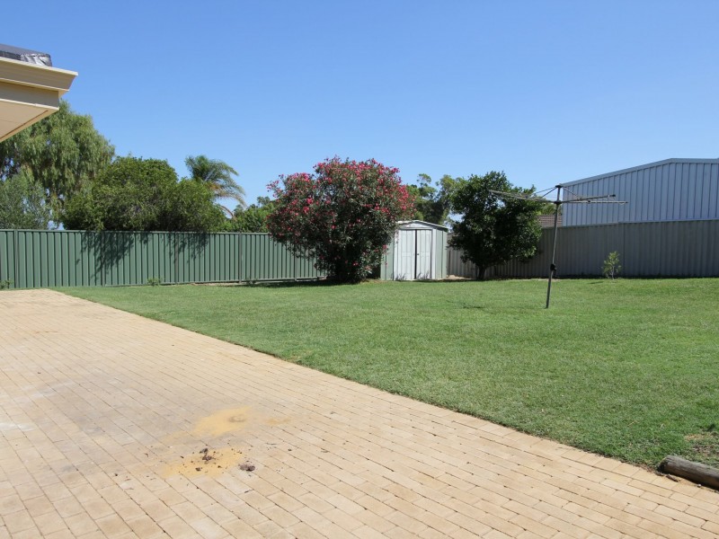 7 Blackboy Rise, Parmelia WA 6167