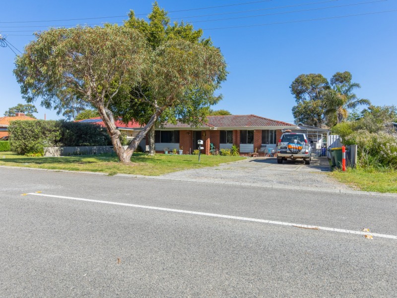 16 Dawson Way, Parmelia WA 6167