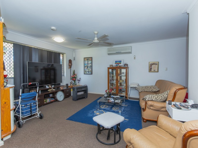 16 Dawson Way, Parmelia WA 6167