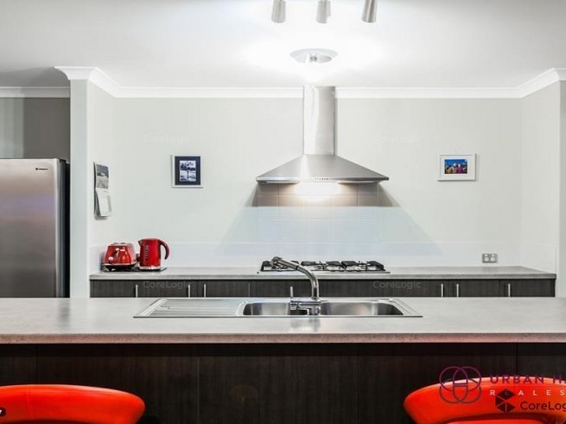 94 Beauchamp Loop, Wellard WA 6170