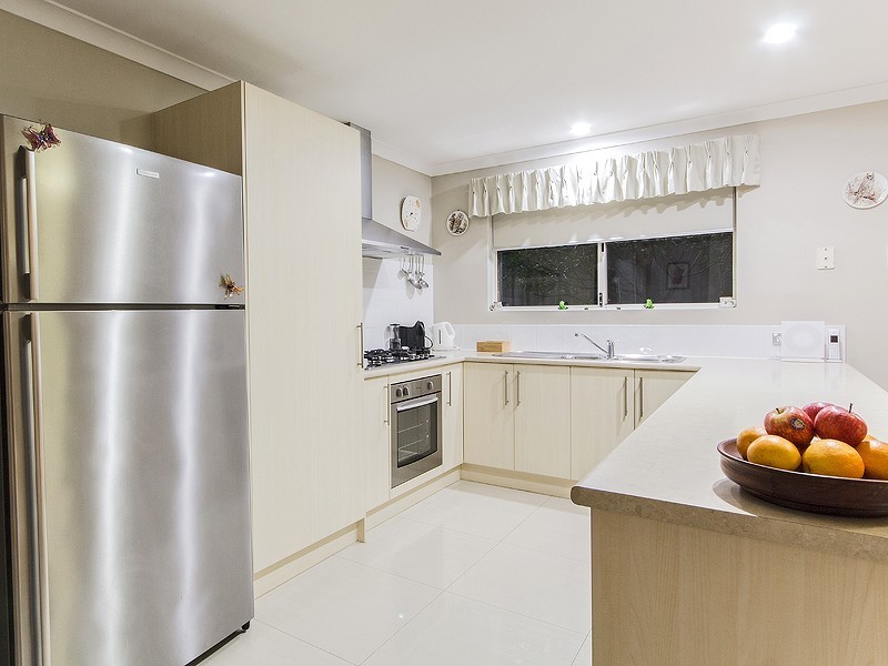 4 Cookham Green, Wellard WA 6170