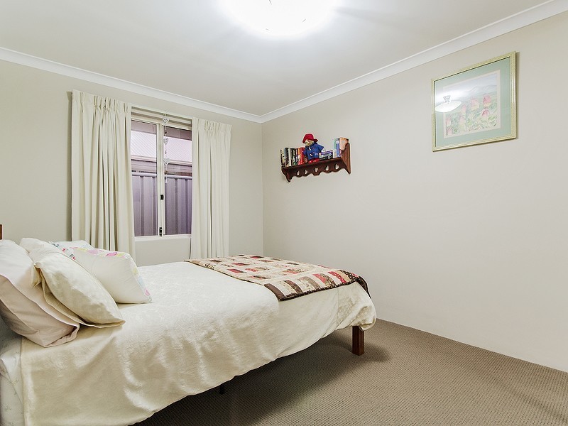 4 Cookham Green, Wellard WA 6170