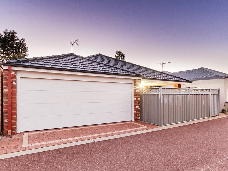 4 Cookham Green, Wellard WA 6170