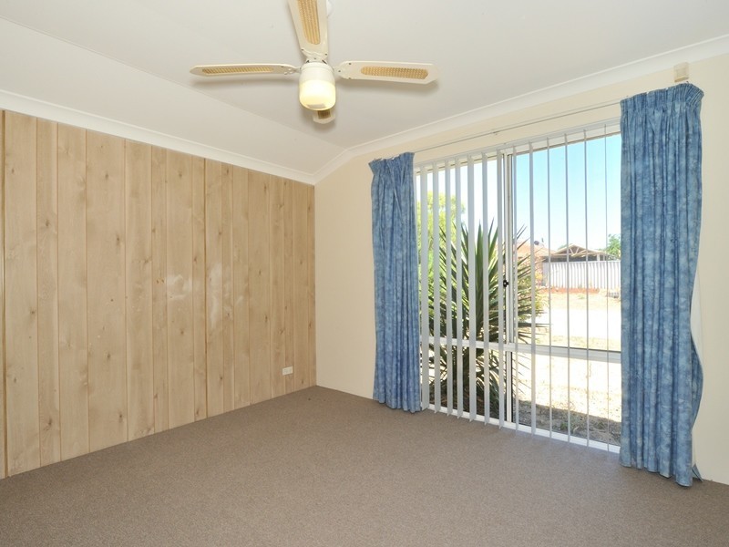 15 Dalrymple Drive, Leda WA 6170