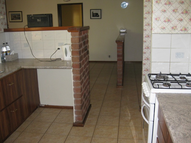 6 Keedes Court, Parmelia WA 6167