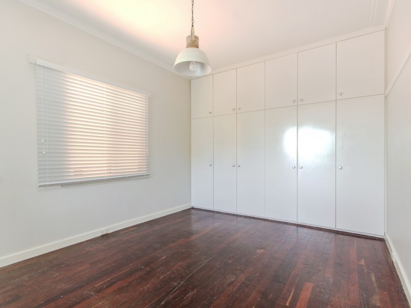 42 Gawler Way, Calista WA 6167