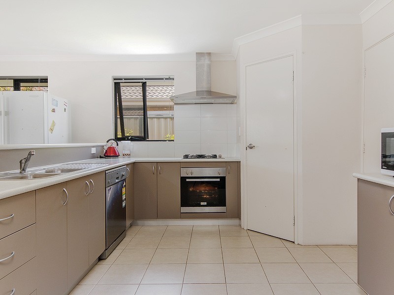 35 Wanstead Vista, Bertram WA 6167