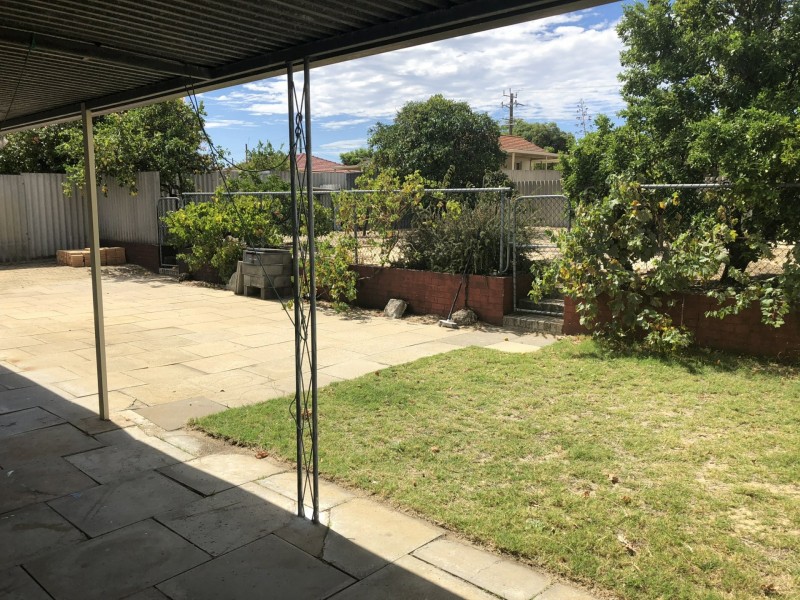 28 Pedder Way, Parmelia WA 6167