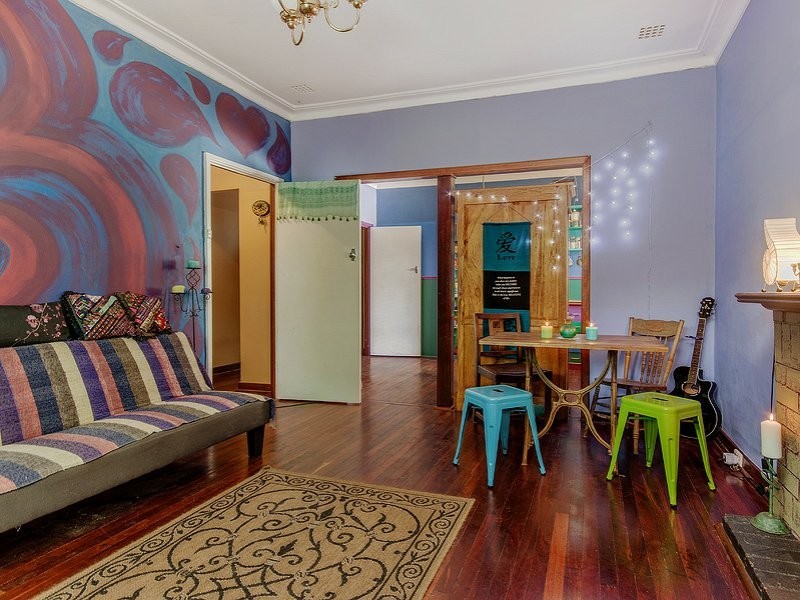 124 Medina Ave, Medina WA 6167